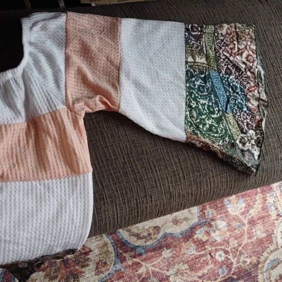 Off Shoulder Neutral Wide Striped Top with Pattern Bottom and Bell Sleeves Sz L - Picture 11 of 11